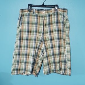 Alan Flusser golf shorts